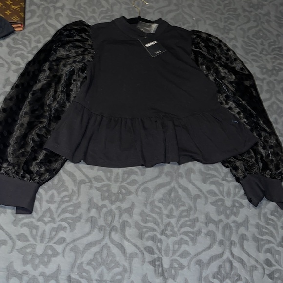 👚😃❤️🥰FOREVER 21 POLKA DOT TOP - Picture 4 of 6